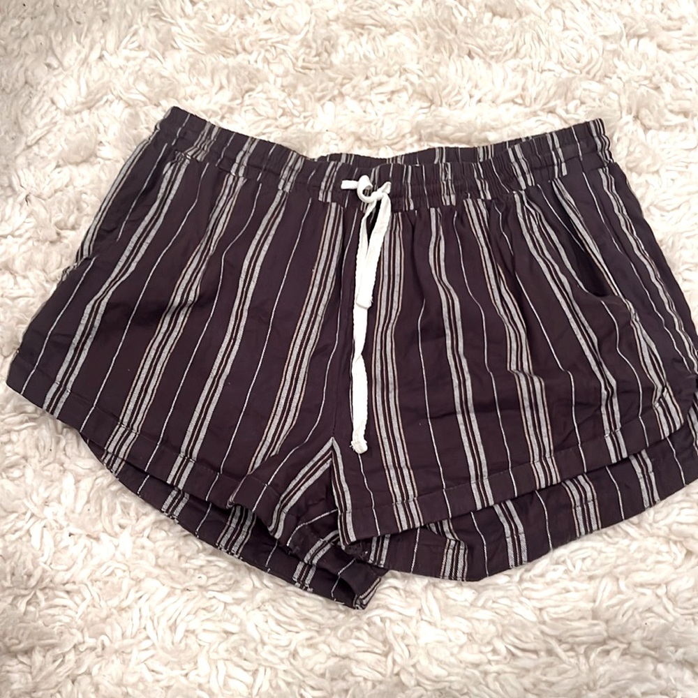 Women billabong shorts